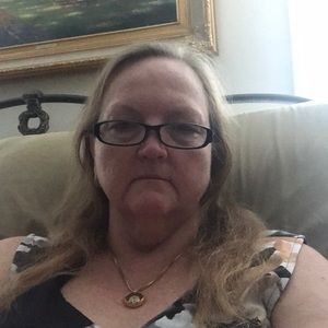 Meet your Posher, Debbie